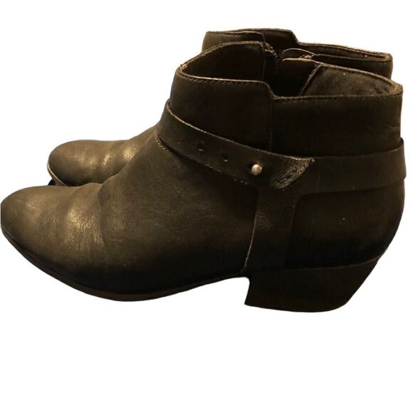 Clark’s Leather Cushion Zip Booties 10 - Picture 4 of 11